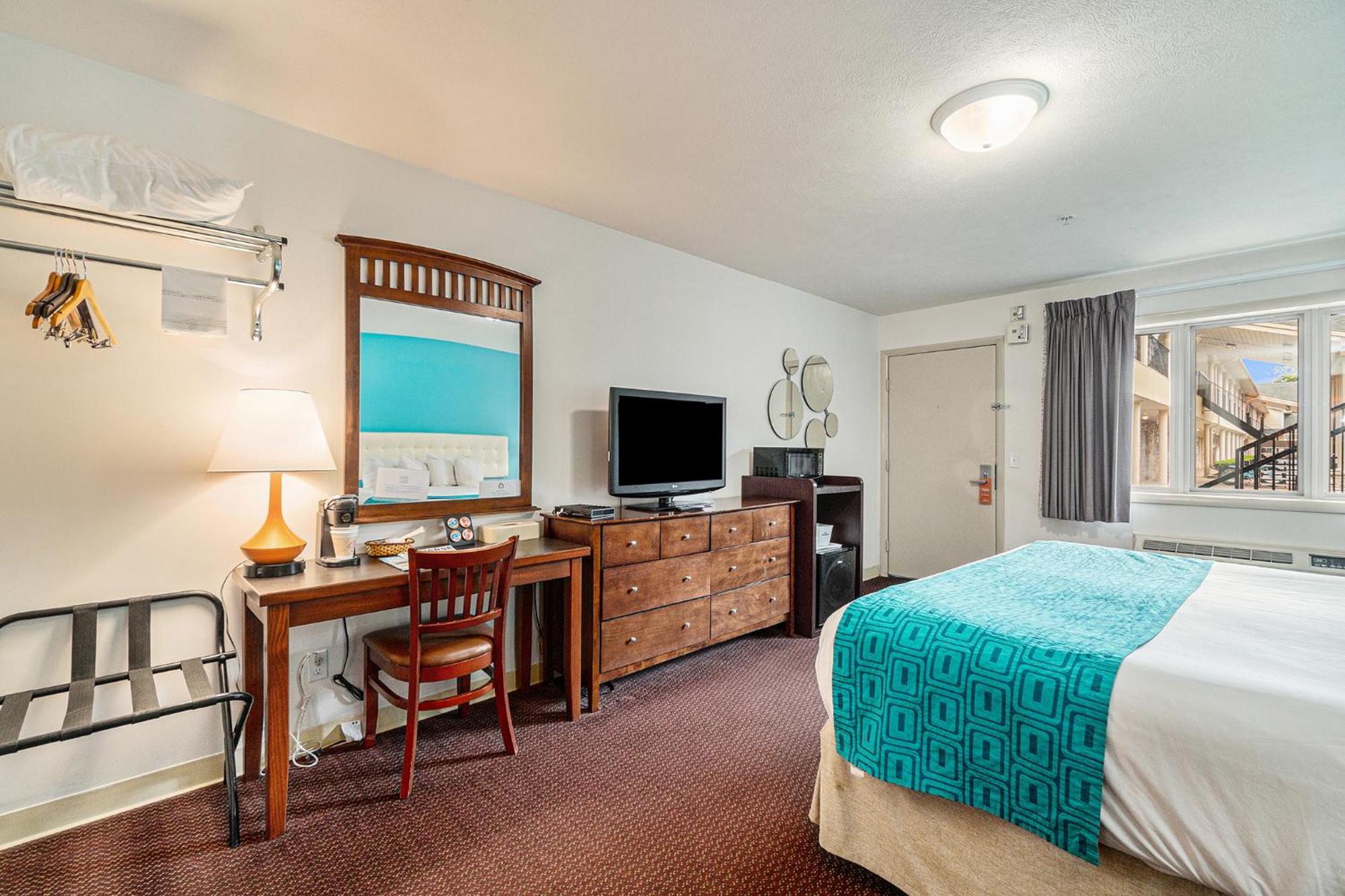 Howard Johnson By Wyndham Traverse City Exterior foto